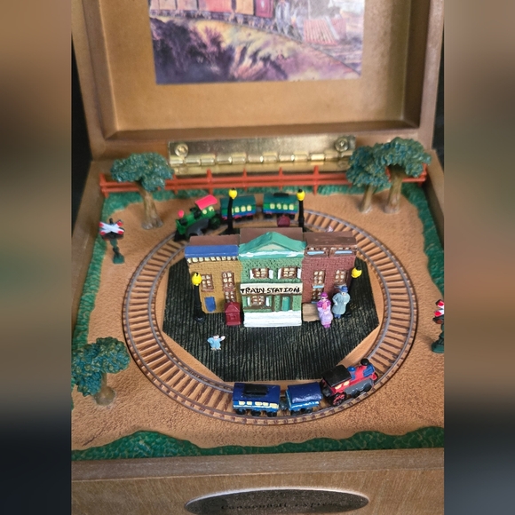 Cannonball Express Mr. Christmas train music box Vintage - Picture 3 of 5